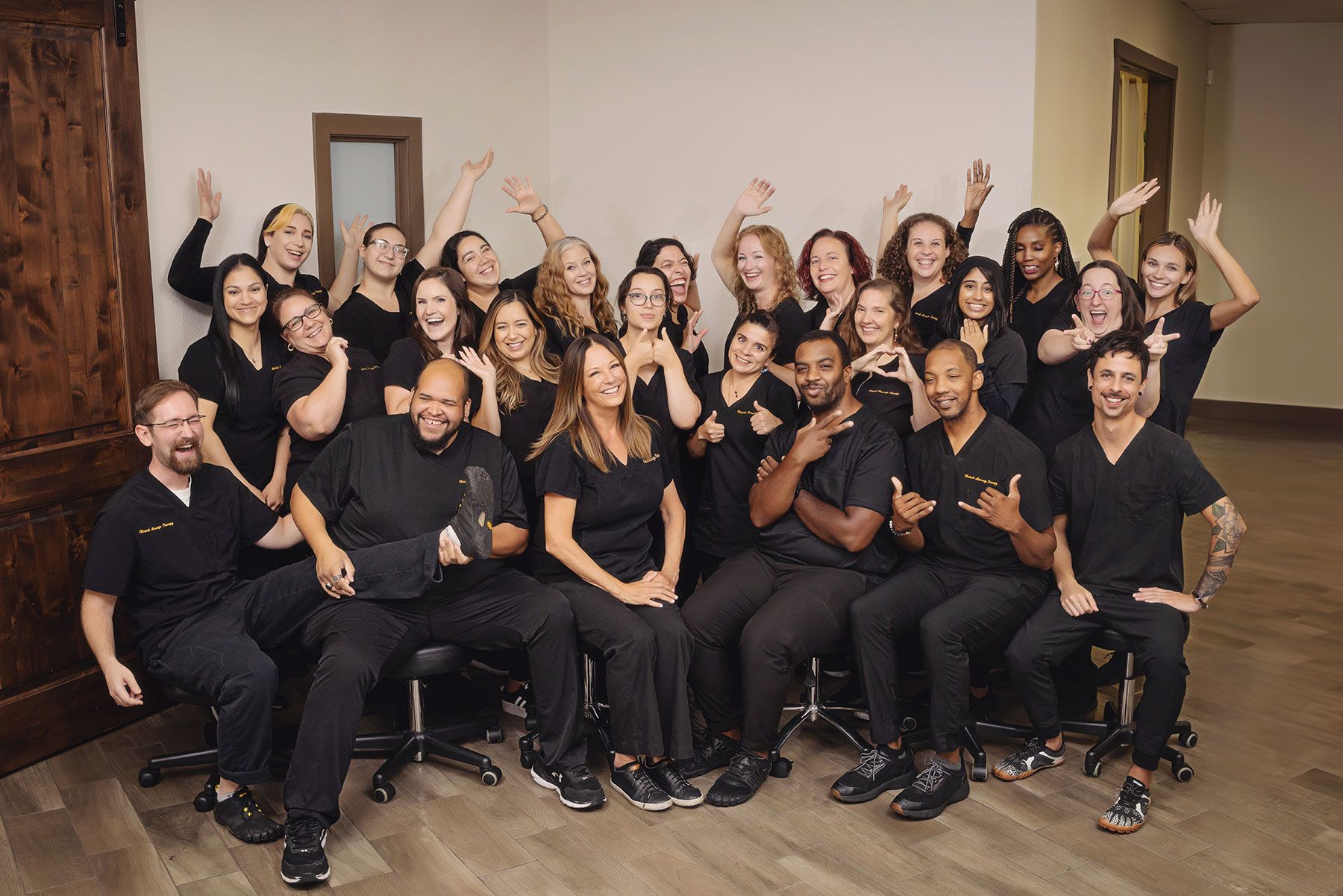 Web-TeamPhoto21-2024